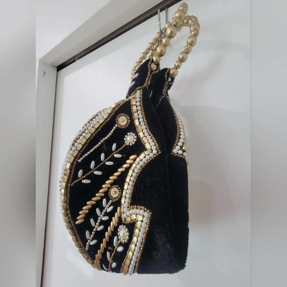 Beaded Fortune Cookie Purse/Bag Wrislet in Black & Gold Velvet Exterior